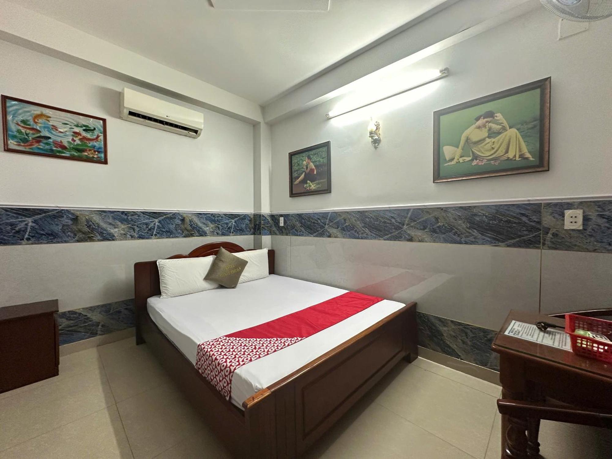 Oyo 1240 Minh Thuan Khách sạn TP. Hồ Chí Minh